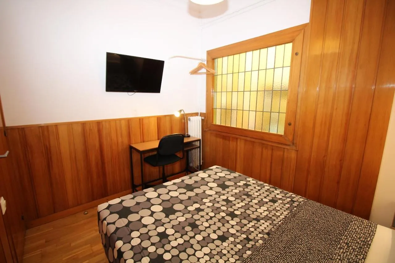 Oda ve Kahvaltı Nuevo Balmes Habitaciones Barselona İspanya